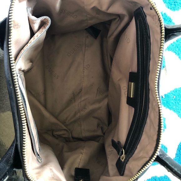 Guess handbag - Picture 5 of 7